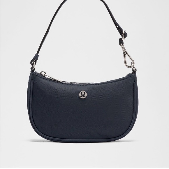 Lululemon City Essentials Mini Shoulder Bag - Picture 3 of 4